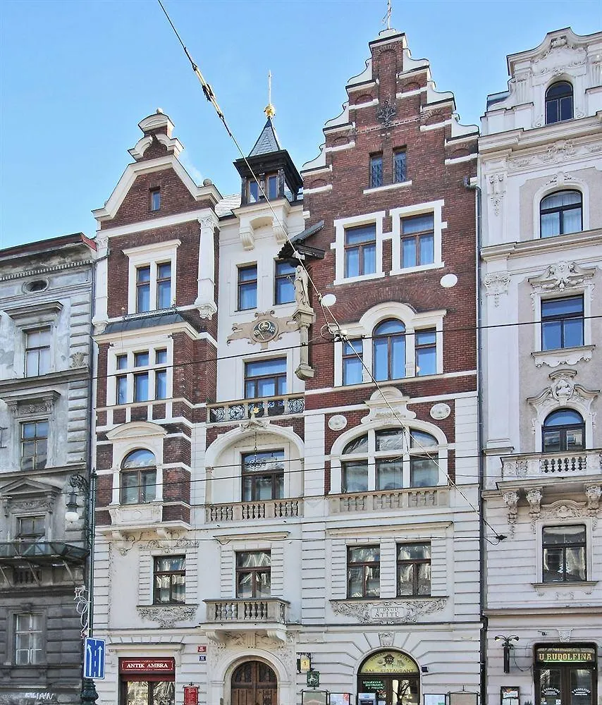 Art House Apartments By Adrez Prague
