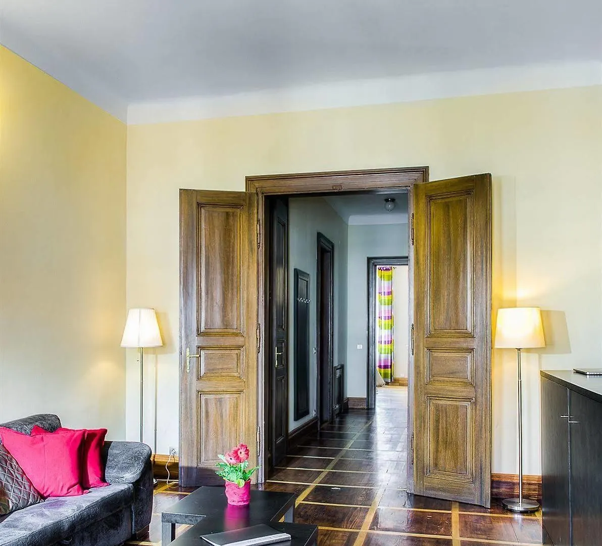 Art House Apartments By Adrez Prague